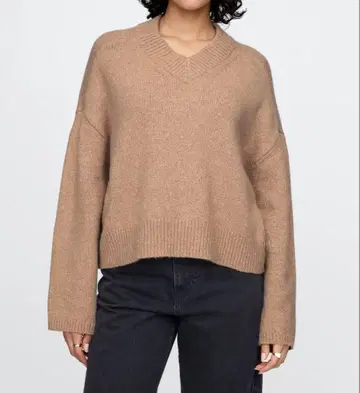 GAP 베이지 V넥 스웨터 XL 미사용 새상품 택 포함