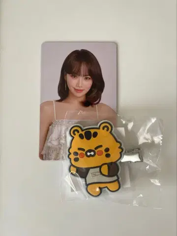 김채원 헤어 클립 + 포토 카드