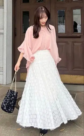 [ 택 포함 미사용 새상품 ] COCODEAL 코코딜 페더 샤샤 스커트