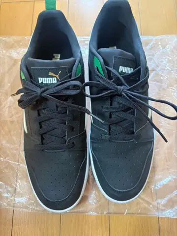 PUMA 블랙 화이트 스니커즈 27.5cm