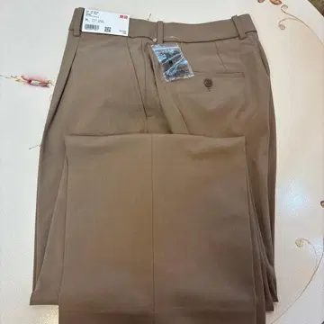 유니클로 턱 와이드 팬츠 XL 베이지