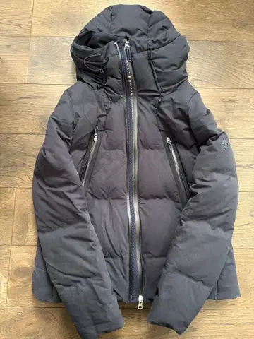 [올테라인] 데상트 미즈사와 다운 마운티니어 다운 자켓 여성용