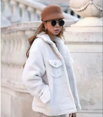 room306 contemporary 화이트 보아 자켓