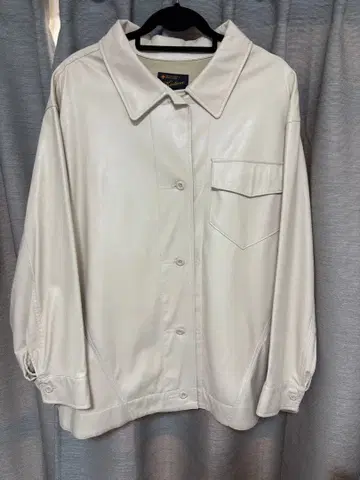 Kastane 화이트 레더풍 자켓