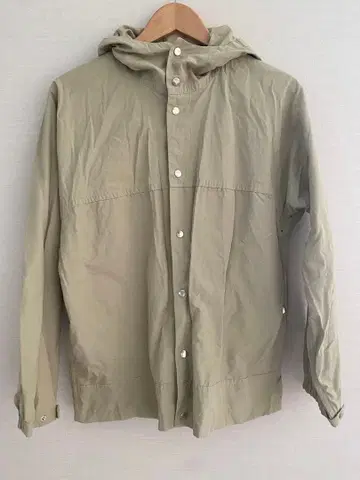 YA ECA 후드 부착 베이지 마운틴 파카