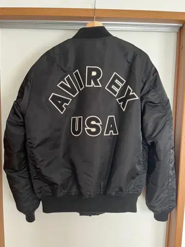 AVIREX 블랙 MA-1 플라이트 자켓