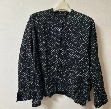 미즈이로 인드 스탠드 카라 와이드 셔츠 도트 무늬