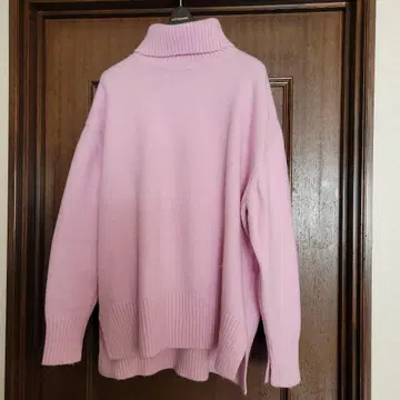 새상품급 나노 유니버스 터틀넥 스웨터