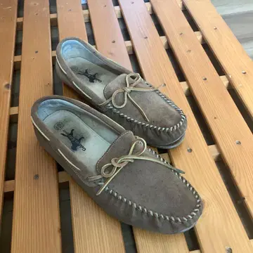 브라운 스웨이드 모카신