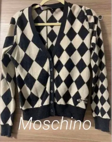 러브 모스키노 아가일 무늬 가디건 사이즈 M