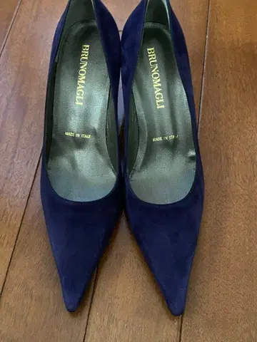 미사용 새상품 블루노마리 펌프스 퍼플 컬러 하자품