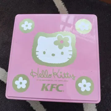헬로키티 KFC 콜라보 도시락 상자