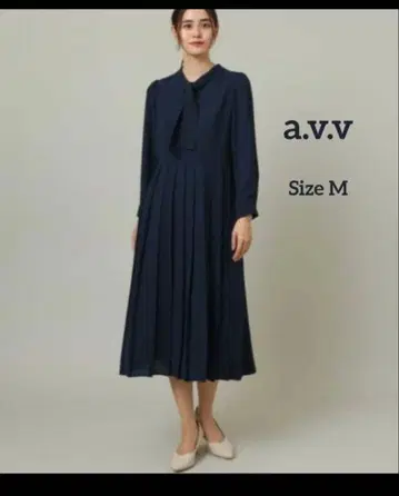 아베베 [세탁 가능] 보타이 플리츠 원피스 네이비