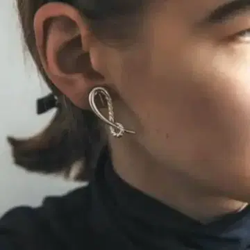 새상품 iris47 hook earring 귀찌 이리스포세븐