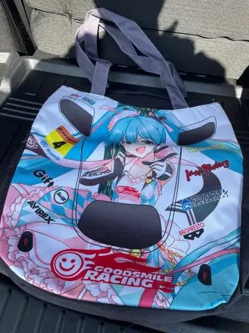 레이싱 미쿠 보닛형 토트백