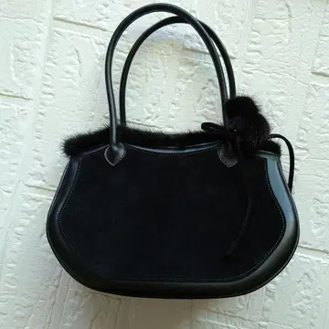 긴자 카네마츠 퍼 달린 블랙 핸드백 빈티지