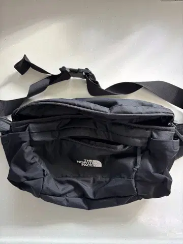 THE NORTH FACE 블랙 바디백