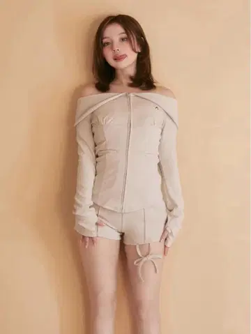 Zoey jersey set up andmary