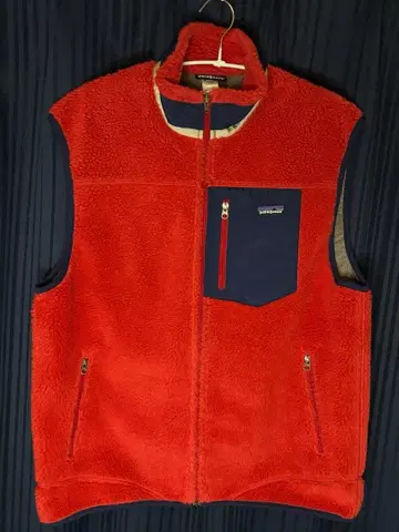 레어 새상품급 파타고니아 남성용 클래식 레트로X 베스트 빨간색 XL