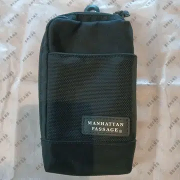 MANHATTAN PASSAGE 블랙 트래블 파우치