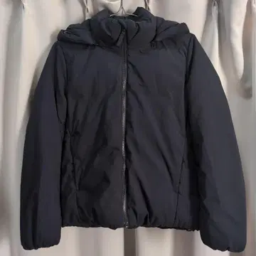 UNIQLO 후드 부착 블랙 다운 자켓 XS