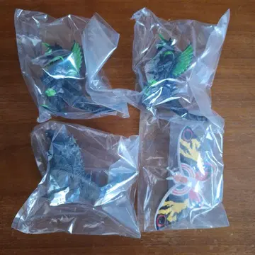 고질라 진격대전 새로운 방문자 4체 세트