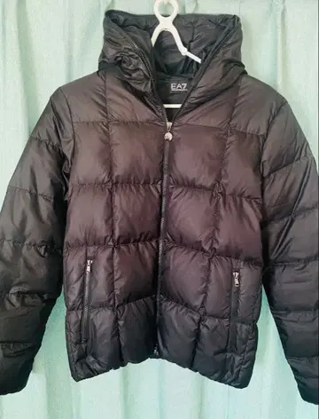 엠포리오 아르마니 다운 자켓 EA7 새상품급