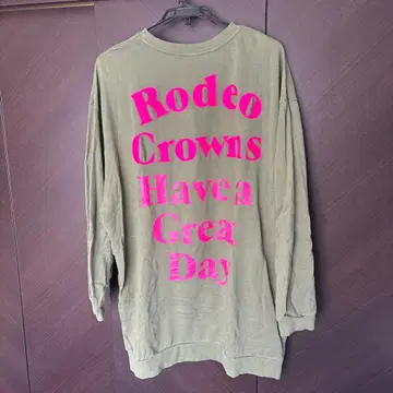 RODEO CROWNS 맨투맨