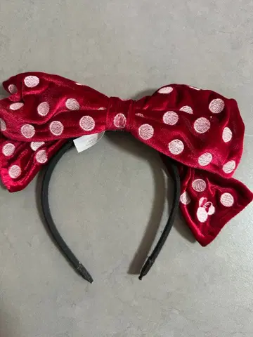 빨간색 물방울 패턴 머리띠