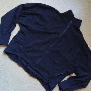 룰루레몬 블랙 벌룬 마운틴 파카