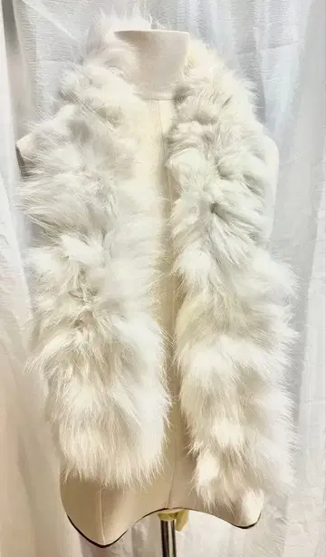 화이트 퍼 롱스톨