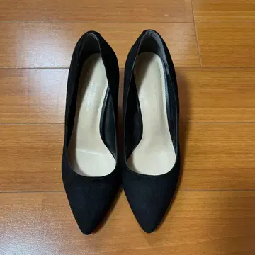 유나이티드 애로우즈 그린 라벨 릴랙싱 펌프스