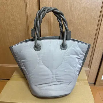 CACHELLIE 카슈리에 그레이 원형 토트백