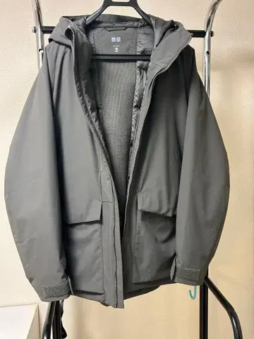 유니클로 하이브리드 다운 파카