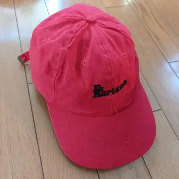 닥터마틴 빨간색 로고 캡 KG 버클 포함