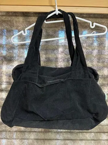 Y's 블랙 토트백