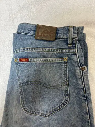 리 라이트 블루 스트레이트 청바지