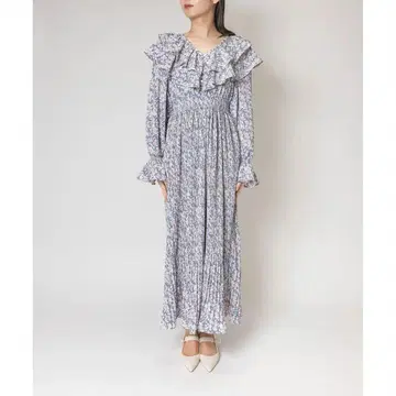 프릴 달린 꽃무늬 롱 드레스