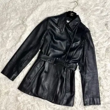컨디션 최상 23구 가죽 코트 블랙 38 사이즈 벨트 포함