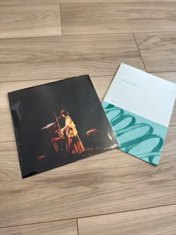 TOMOO ZINE 메가재킷