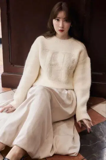 Herlipto H Boa Logo Knit Pullover