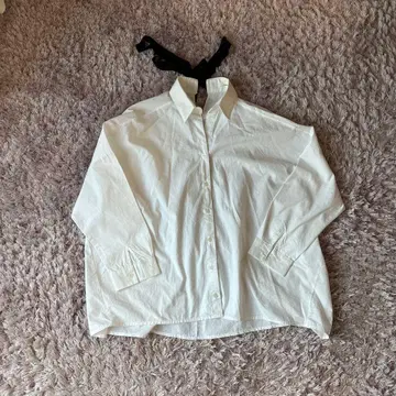 ISNANA 화이트 리본 포함 셔츠