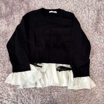 et Alors 블랙 니트 스웨터 프릴 포함