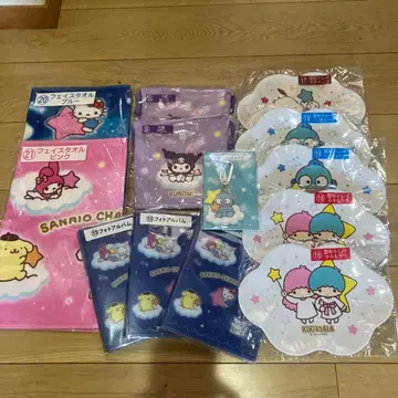 산리오 캐릭터 굿즈 세트
