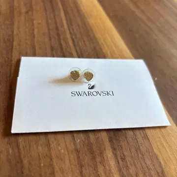 Swarovski 하트형 크리스탈 귀걸이