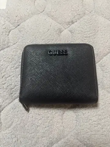 미사용 새상품 GUESS 블랙 접이식 지갑