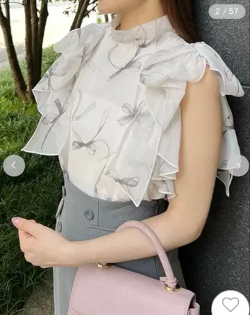 스나이델 리본 슬리브 오간자 시스루 블라우스