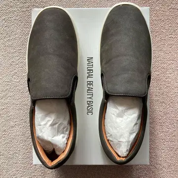 내추럴 뷰티 베이직 스니커즈