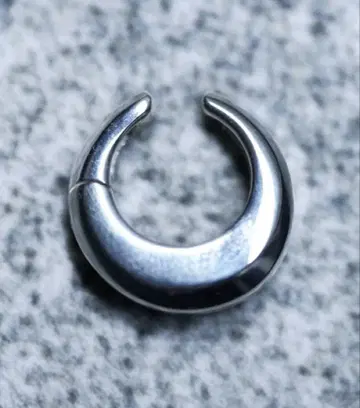 OX JEWELRY High-End Ear Caff 'Grab'