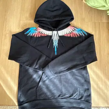 MARCELO BURLON 날개 프린트 후드티